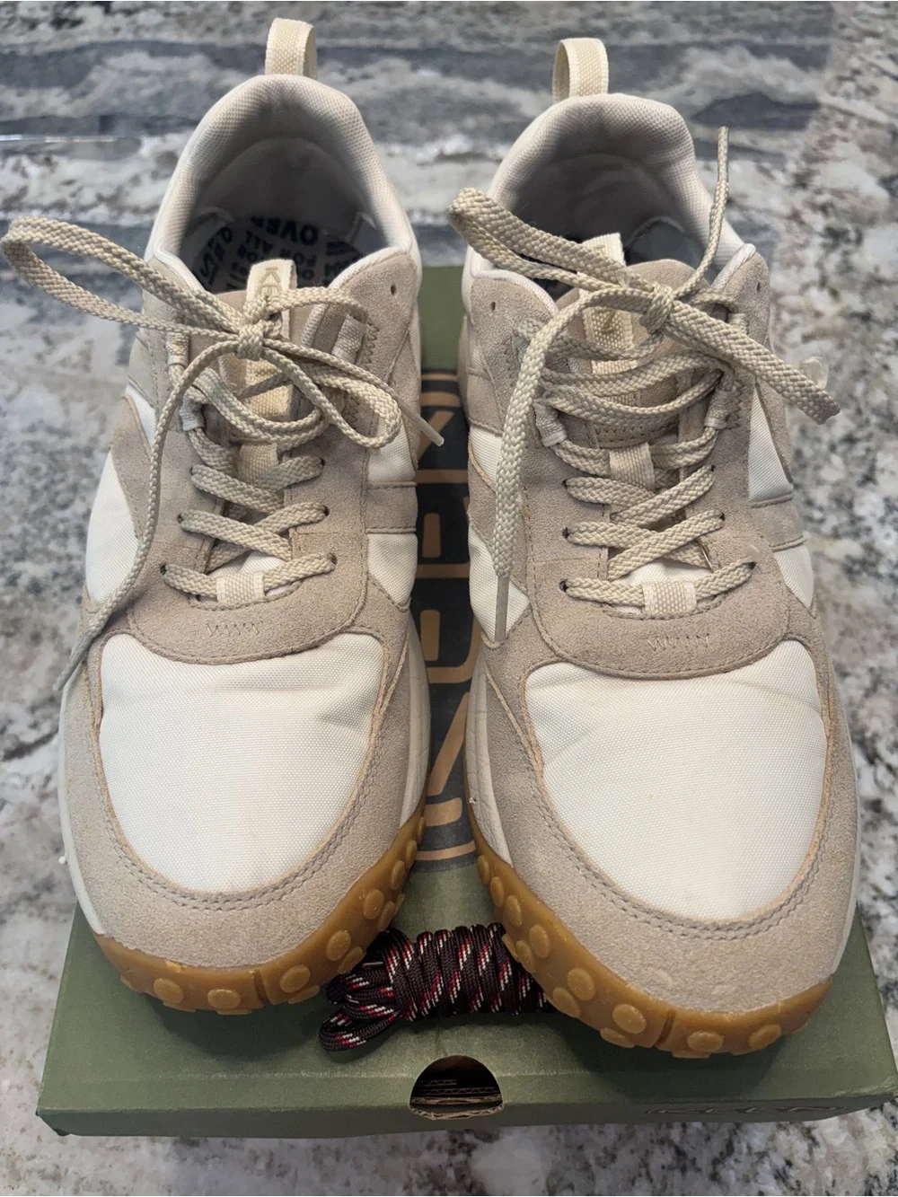 Keen Men's Athletic Sneakers size 11 safari/birch